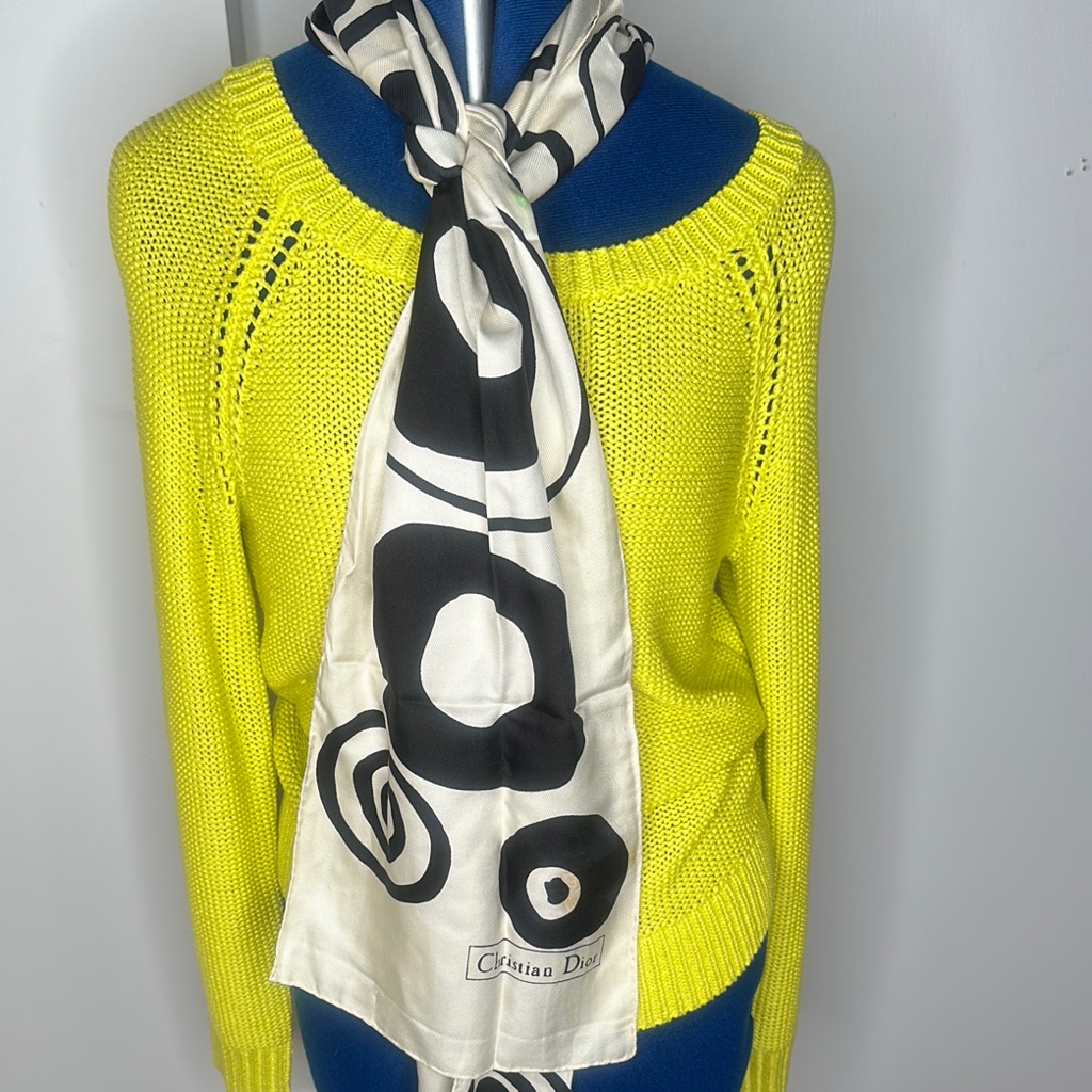 Dior Black And White Abstract Wrap